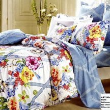Светлое двуспальное постельное белье сатин 50*70 (цветы и голубые ленты)