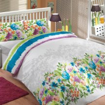 Светлое двуспальное постельное белье «LILIAN» голубого цвета с живописными цветочками, ранфорс