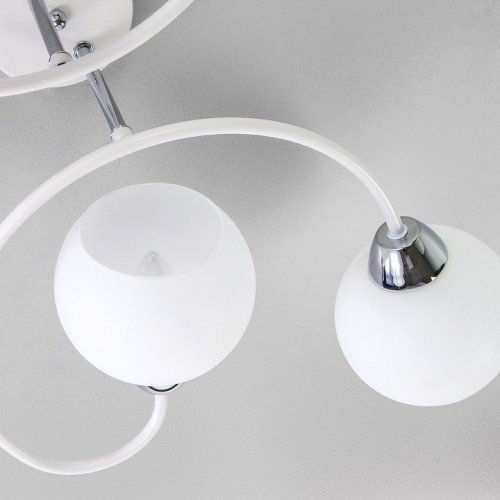 Потолочная люстра Eurosvet Tulia 30136/4 белый Потолочная люстра Eurosvet Tulia 30136/4 белый