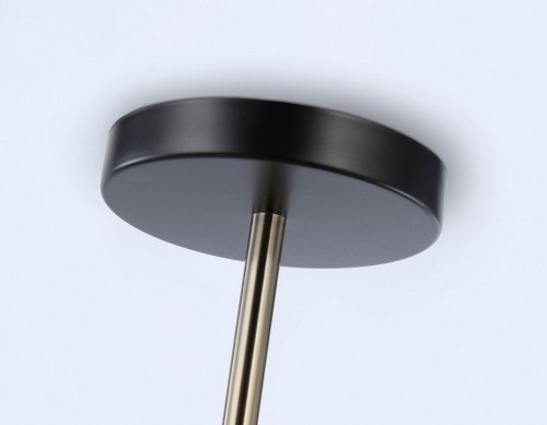 Потолочная люстра Ambrella light TRADITIONAL TR8225 Потолочная люстра Ambrella light TRADITIONAL TR8225