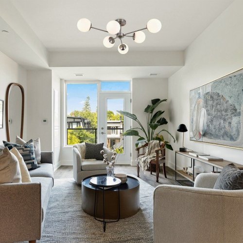 Люстра на штанге Escada ES0000069 Люстра на штанге Escada ES0000069