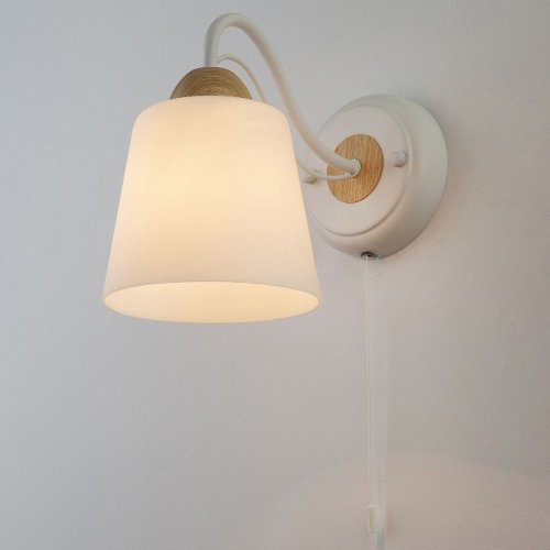 Бра Eurosvet Betty 70062/1 белый Бра Eurosvet Betty 70062/1 белый