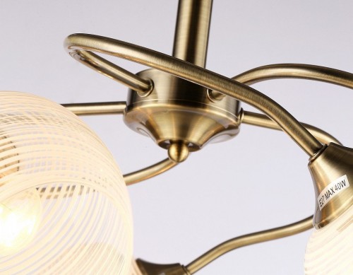 Потолочная люстра Ambrella light Traditional TR3199