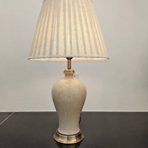 Интерьерная настольная лампа Alfa Light F2324-10 Интерьерная настольная лампа Alfa Light F2324-10