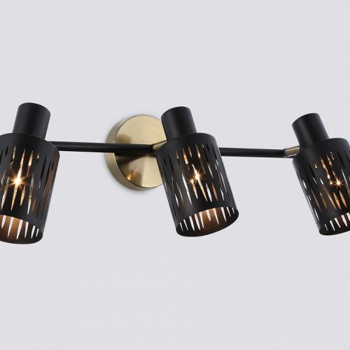 Настенно-потолочный спот Ambrella light TRADITIONAL TR8669 Настенно-потолочный спот Ambrella light TRADITIONAL TR8669