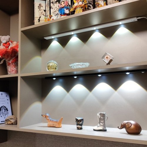 Мебельный светодиодный светильник Uniel ULI-F50-5W/4000K Sensor IP40 Black UL-00011957