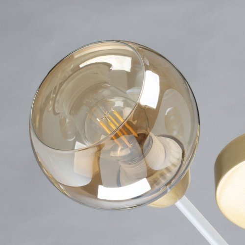 Потолочная люстра DeMarkt Вита 220013606 Потолочная люстра DeMarkt Вита 220013606