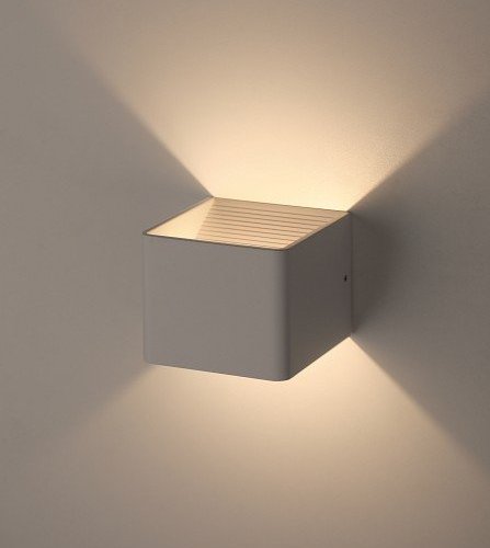 Настенный светодиодный светильник ЭРА Design WL3 WH