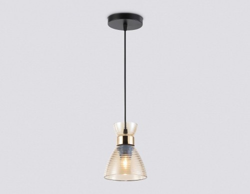 Подвесной светильник Ambrella light Traditional TR3403