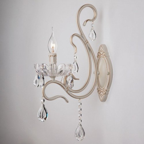 Бра Eurosvet 12205/1 белый Strotskis Бра Eurosvet 12205/1 белый Strotskis