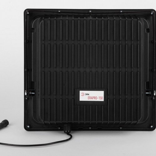 Прожектор уличный ЭРА ERAPRO-150