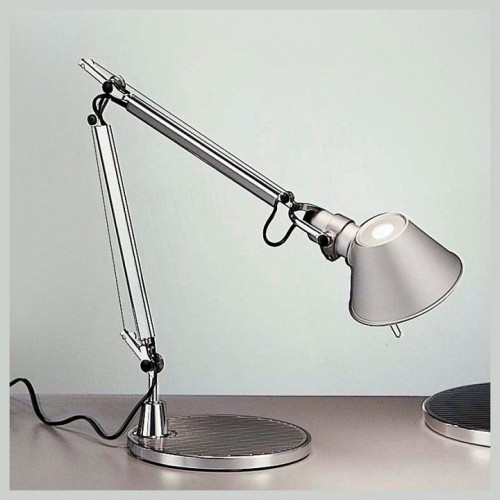 Офисная настольная лампа Artemide Tolomeo Micro A011800