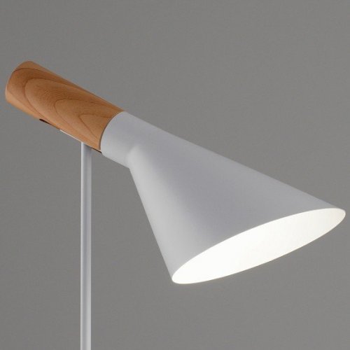 Интерьерная настольная лампа Moderli Turin V11335-1T