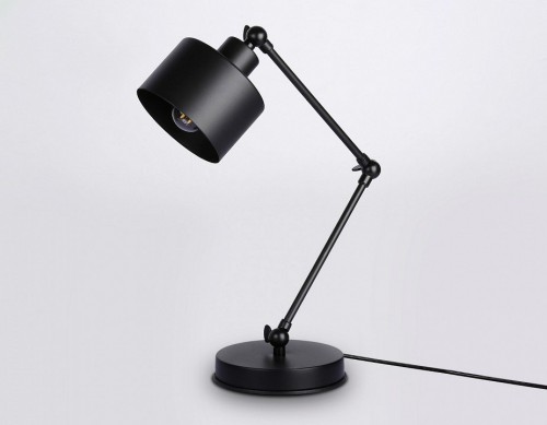 Интерьерная настольная лампа Ambrella light TRADITIONAL TR8153