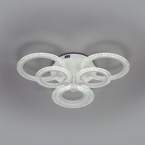 Потолочная люстра Eurosvet Wellen 90226/6 белый