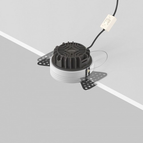 Встраиваемый светильник Maytoni Technical Okno DL055-8W3-4-6K-TRS-B Встраиваемый светильник Maytoni Technical Okno DL055-8W3-4-6K-TRS-B