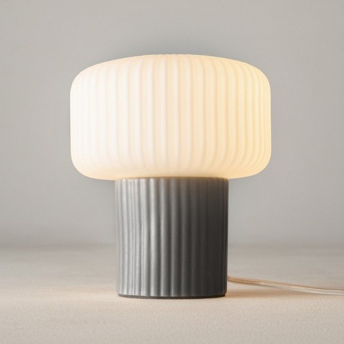 Интерьерная настольная лампа Maytoni Omaggio MOD404TL-01GR