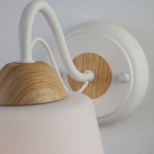 Бра Eurosvet Betty 70062/1 белый Бра Eurosvet Betty 70062/1 белый