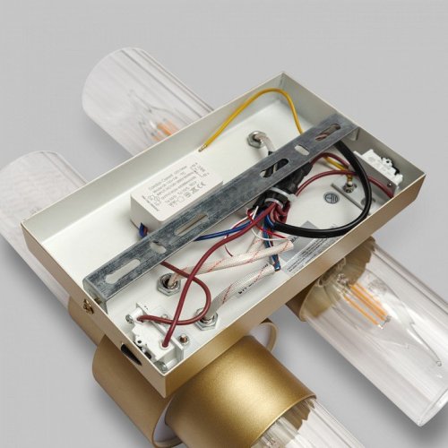 Настенный светильник MD.23472-4-W-SGD Настенный светильник MD.23472-4-W-SGD