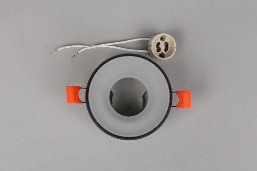 Точечный светильник Omnilux Genova OML-102819-01 Точечный светильник Omnilux Genova OML-102819-01