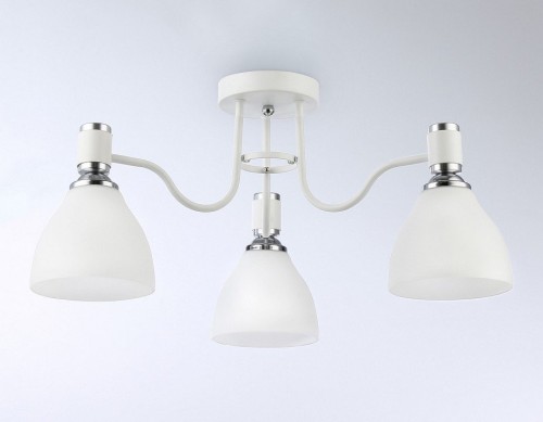 Потолочная люстра Ambrella light TRADITIONAL TR303302