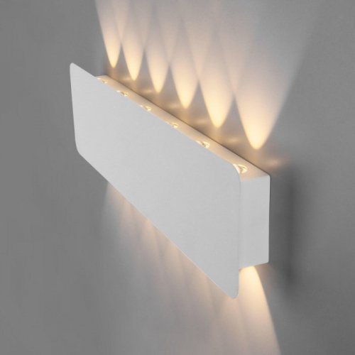 Настенный светильник Eurosvet Angle 40139/1 LED
