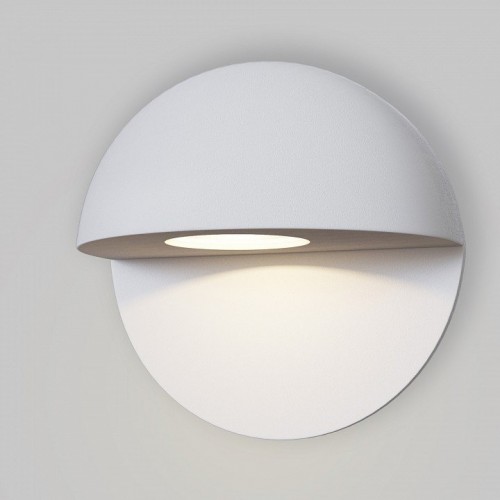 Уличный настенный светодиодный светильник Maytoni Mezzo O033WL-L3W3K