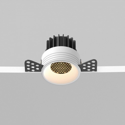 Точечный светильник Maytoni Round DL058-7W2.7K-TRS-W Точечный светильник Maytoni Round DL058-7W2.7K-TRS-W