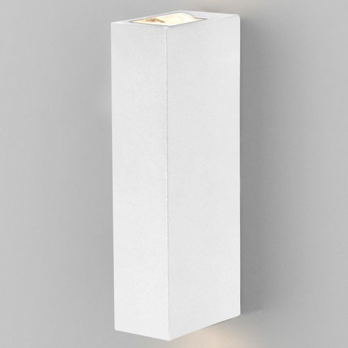 Уличный настенный светодиодный светильник Elektrostandard Blaze 35136/W белый a057049 Уличный настенный светодиодный светильник Elektrostandard Blaze 35136/W белый a057049