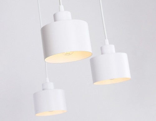 Потолочная люстра Ambrella light TRADITIONAL TR8131