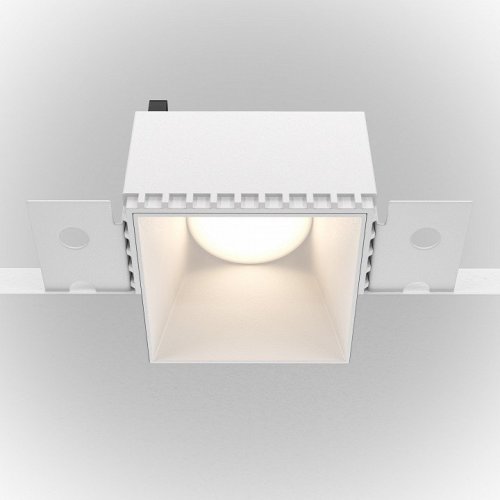 Точечный светильник Maytoni Share DL051-01-GU10-SQ-W