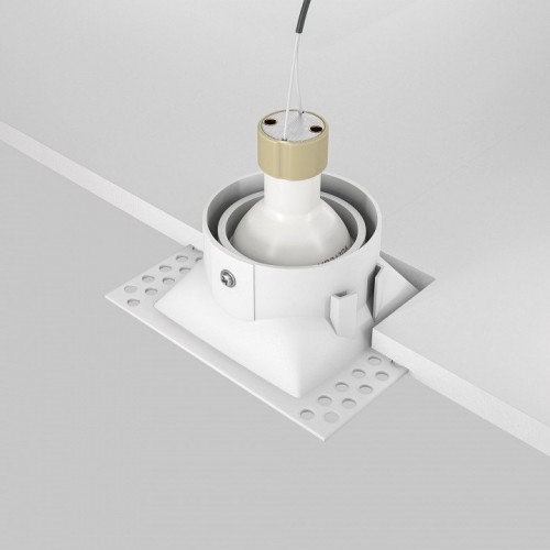 Точечный светильник Maytoni Dot DL042-01-SQ-W Точечный светильник Maytoni Dot DL042-01-SQ-W