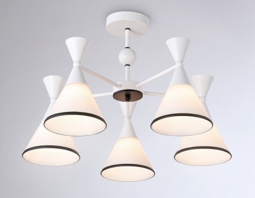 Потолочная люстра Ambrella light Traditional TR3165