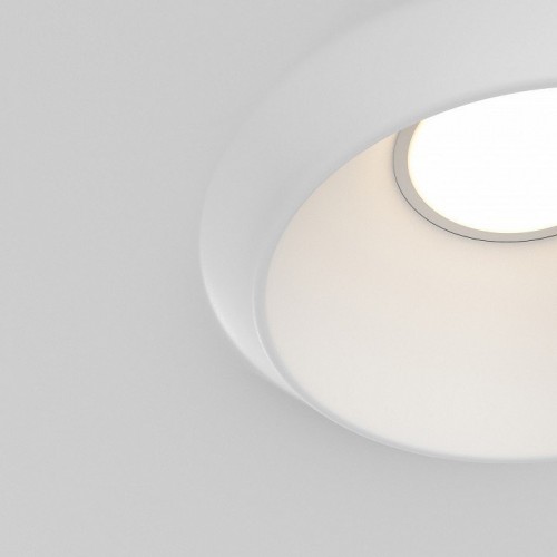 Точечный светильник Maytoni Gyps Modern DL124-GU10-01-TRS-W Точечный светильник Maytoni Gyps Modern DL124-GU10-01-TRS-W