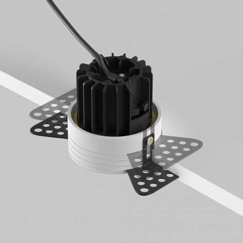 Точечный светильник Maytoni Round DL058-7W3K-TRS-BS