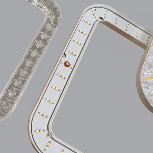 Потолочная люстра Reluce 09848-0.3-4+4B WH