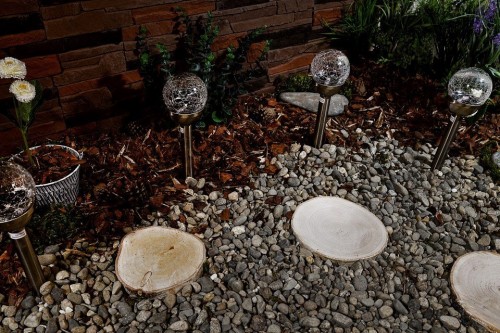 Светильник на солнечных батареях (07280) Uniel Modern USL-M-063/MT390 Bellatrix