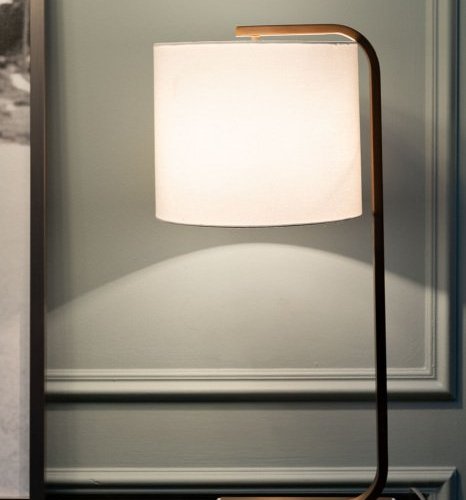 Интерьерная настольная лампа Garda Decor 22-89016 Интерьерная настольная лампа Garda Decor 22-89016