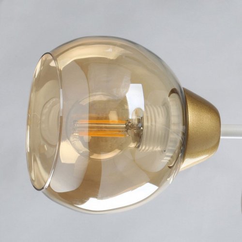 Потолочная люстра DeMarkt Вита 220013606 Потолочная люстра DeMarkt Вита 220013606