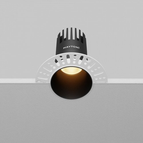 Точечный светильник Maytoni Dip DL120-10W-2.7K-TRS-B