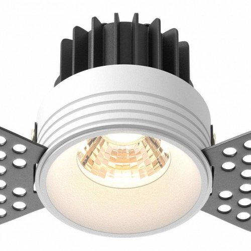 Точечный светильник Maytoni Round DL058-7W3K-TRS-W