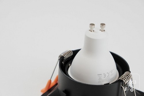 Точечный светильник 6063 0830401