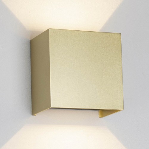 Настенный уличный светильник Mantra DAVOS 9228