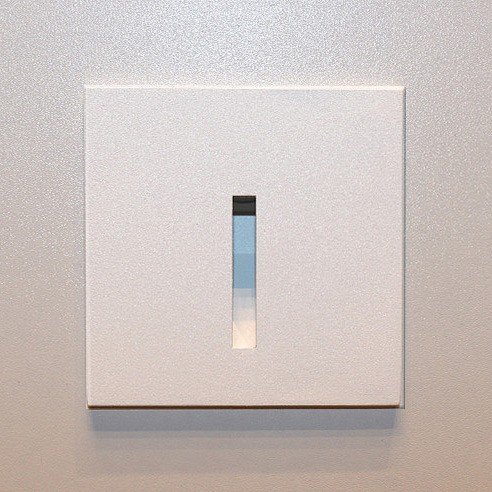 Встраиваемый светодиодный светильник Italline DL 3020 white Встраиваемый светодиодный светильник Italline DL 3020 white