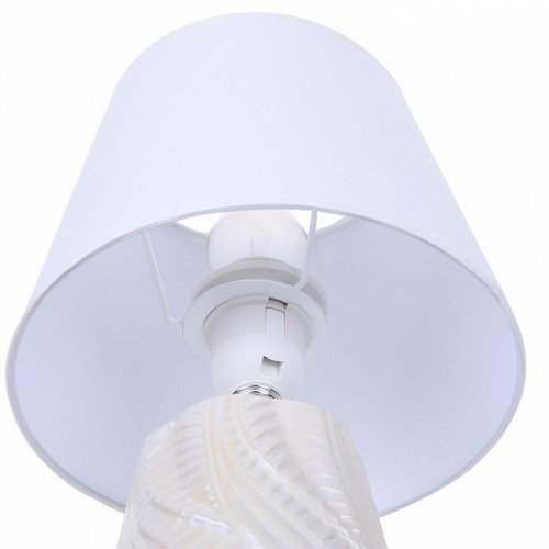 Интерьерная настольная лампа Lumion Sinna 8212/1T