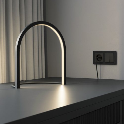 Интерьерная настольная лампа Eurosvet Over 608051 LED черный