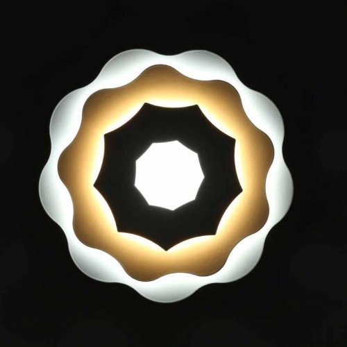 Настенный светодиодный светильник Omnilux Varedo OML-07901-26