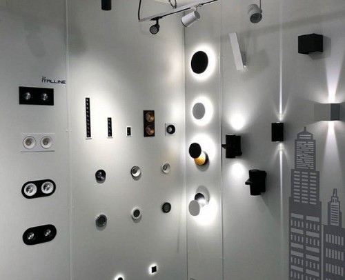 Настенный светодиодный светильник Italline IT01-A150/2 white