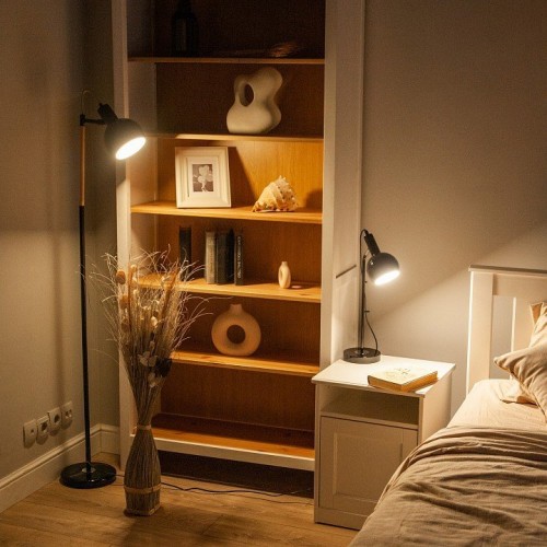 Торшер Uniel UML-T702 UL-00010182