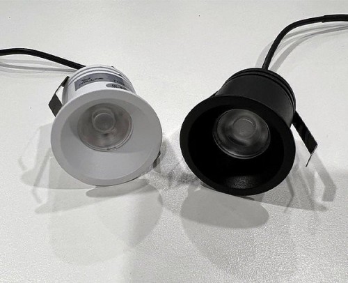 Встраиваемый светодиодный светильник Italline DL 3027 white